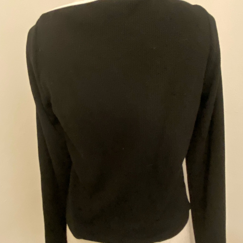 Elegant Black Long Sleeve Women's Top - Picture 4 of 6